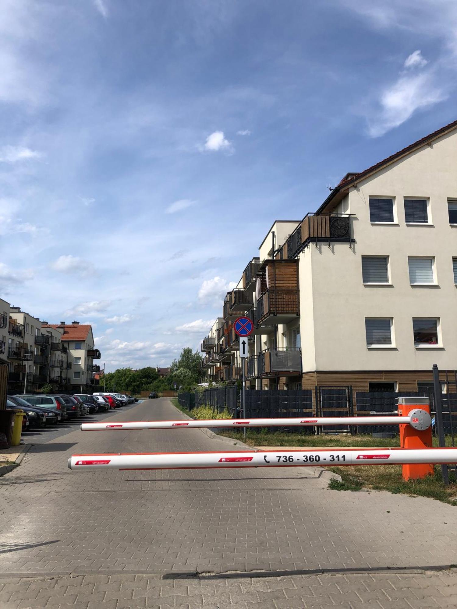 Urocze Mieszkanie Z Ogrodkiem I Bezplatny Parking วรอตซวาฟ ภายนอก รูปภาพ